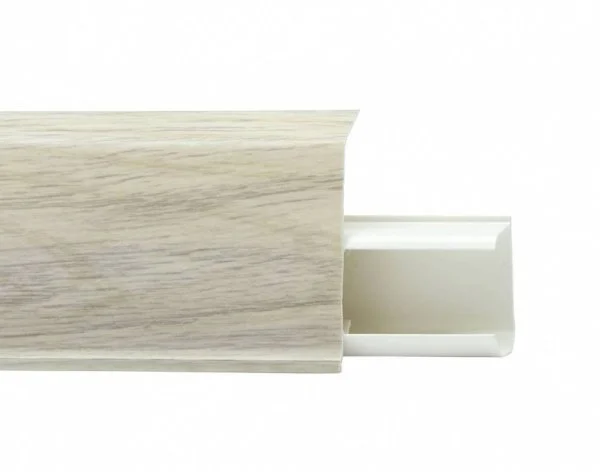 Пластиковый плинтус Royce №526 Дуб Орегон (55х23х2200мм) в Кургане