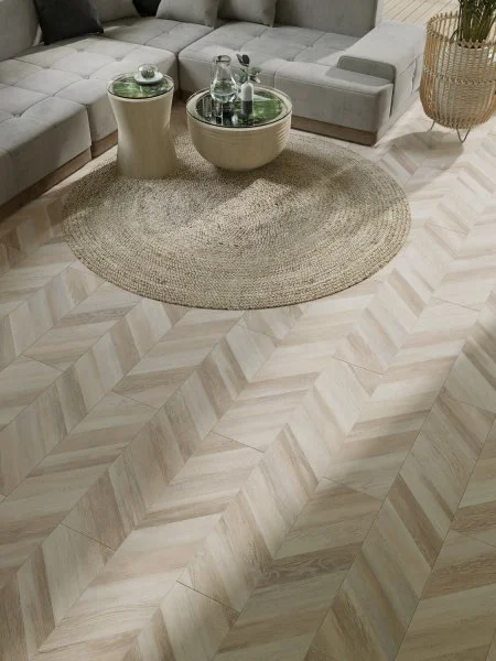 Ламинат Egger PRO 8/33 4V Large Дуб Кестинкорт Шампань правая EPL242F4CR в Кургане