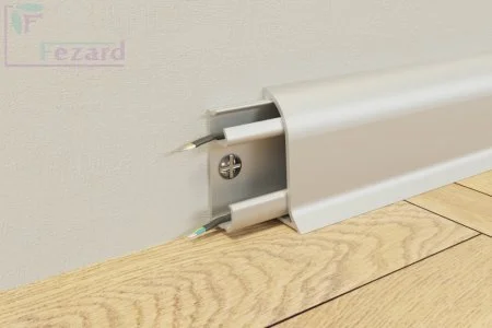 Алюминиевый плинтус Fezard Серебро 43х22х2,5м в Кургане