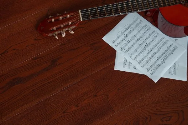 Массивная доска Аmber Wood Дуб шоколад браш лак 18*120*300-1800 мм в Кургане