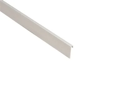 Коннелюрный плинтус Bonkeel Верхняя светло-серая часть (28х5х2200мм) в Кургане