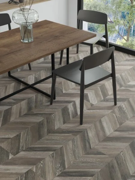 Ламинат Egger PRO 8/33 4V Large Дуб Кестинкорт Шоколад левая EPL240F4CL в Кургане