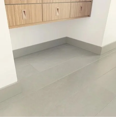 Плинтус NMC Wallstyl FD2S (110х15х2000 мм) в Кургане