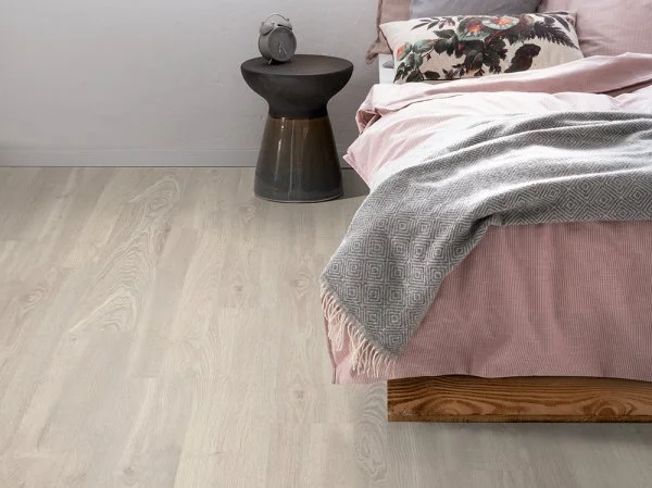 Ламинат Egger PRO 8/33 Дуб Кортон белый EPL051 в Кургане