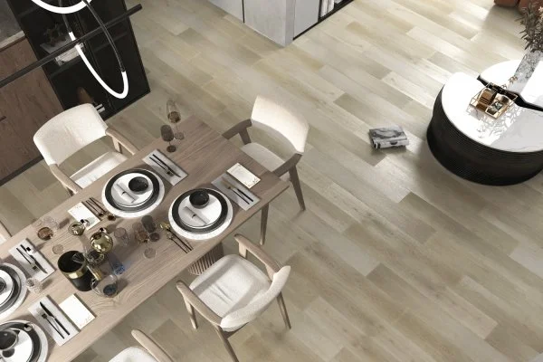 Кварц-виниловая плитка Refloor Fargo Comfort 1166-02 Дуб Спелый Миндаль (Градиент) в Кургане